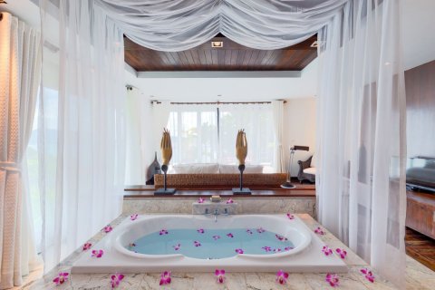 Chalet de 11 dormitorios en Kathu, Tailandia № 134026 - foto 17