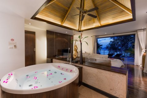 Chalet de 11 dormitorios en Kathu, Tailandia № 134026 - foto 22