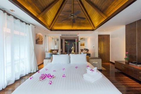 Chalet de 11 dormitorios en Kathu, Tailandia № 134026 - foto 15