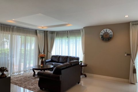 Chalet de 4 dormitorios en San Sai, Tailandia № 134029 - foto 6