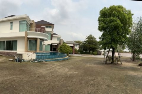 Chalet de 5 dormitorios en Suan Luang, Bangkok, Tailandia № 134028 - foto 5