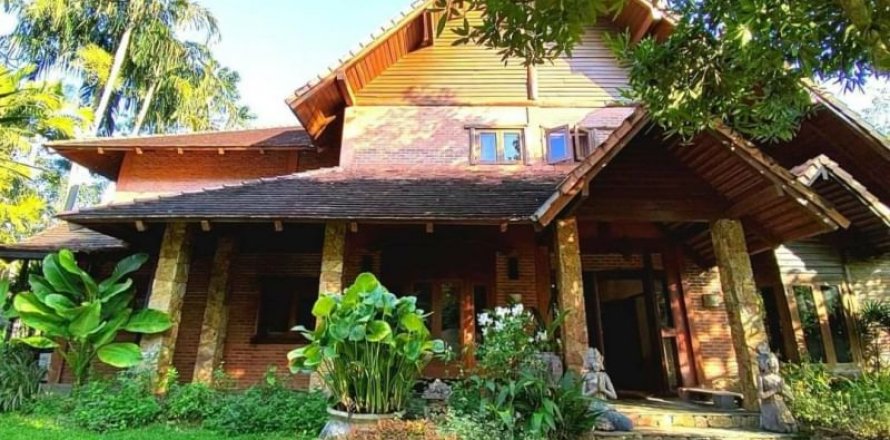 Chalet de 4 dormitorios en Hang Dong, Tailandia № 134025