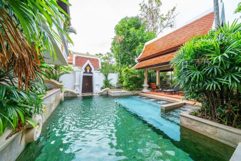 Casa de 3 dormitorios en Pattaya, Tailandia № 150385 - foto 5