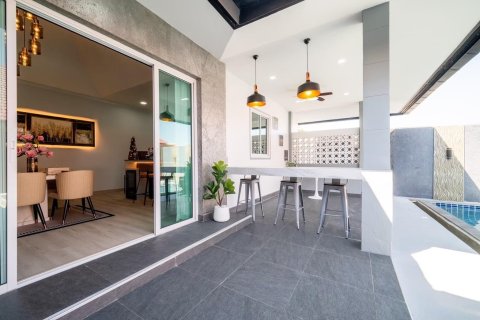Casa de 4 dormitorios en Pattaya, Tailandia № 150387 - foto 5