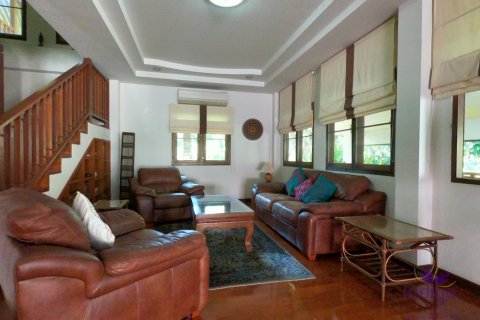 Casa de 3 dormitorios en San Sai, Tailandia № 55643 - foto 4