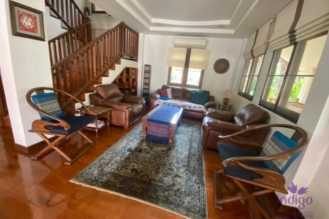 Casa de 3 dormitorios en San Sai, Tailandia № 55643 - foto 5