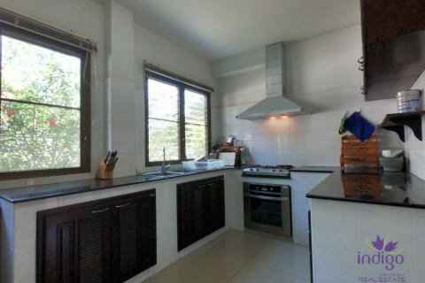 Casa de 3 dormitorios en San Sai, Tailandia № 55643 - foto 26
