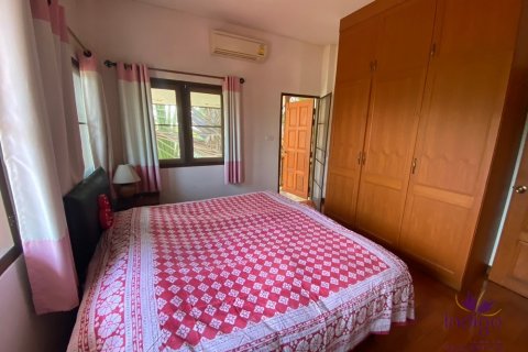 Casa de 3 dormitorios en San Sai, Tailandia № 55643 - foto 17