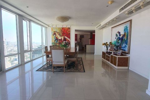 Penthouse in Khlong Toei, Bangkok, Thailand 4 bedrooms № 47856 - photo 2