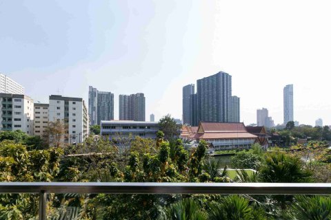 Condominio de 3 dormitorios en Bangkok, Tailandia № 183702 - foto 8