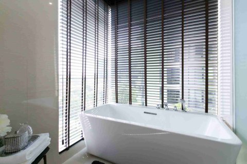 Condominio de 3 dormitorios en Bangkok, Tailandia № 183702 - foto 18
