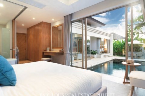 Chalet de 3 dormitorios en Bang Tao, Tailandia № 179789 - foto 4
