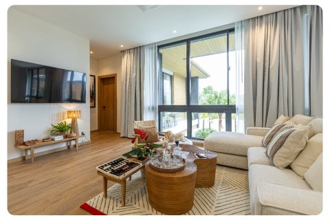 Villa in Chalong, Thailand 5 Schlafzimmer № 170252 - Foto 7