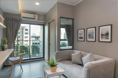 Estudio en el condominio en Phra Khanong, Bangkok, Tailandia № 162917 - foto 7