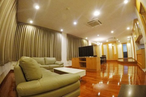 Condo in Bangkok, Thailand, 3 bedrooms  № 66546