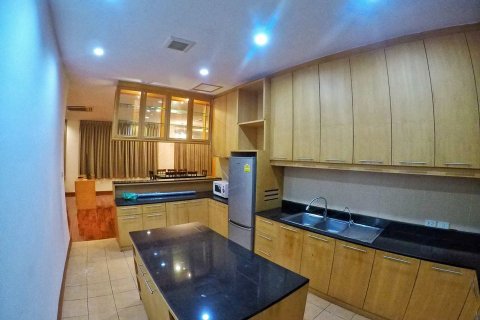 Condominio de 3 dormitorios en Bangkok, Tailandia № 66546 - foto 4