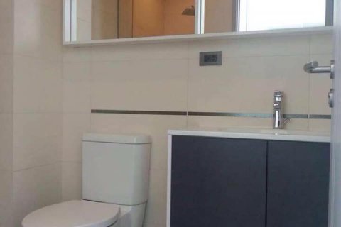 Condominio de 1 dormitorio en Bangkok, Tailandia № 66548 - foto 4