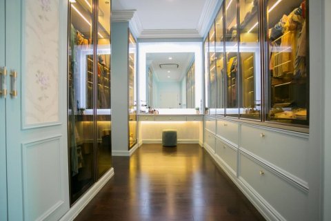 Casa de 3 dormitorios en Bangkok, Tailandia № 168200 - foto 16