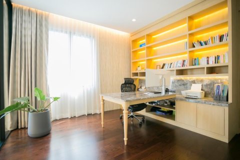 Casa de 3 dormitorios en Bangkok, Tailandia № 168200 - foto 19