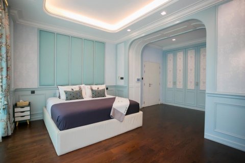 Casa de 3 dormitorios en Bangkok, Tailandia № 168200 - foto 12
