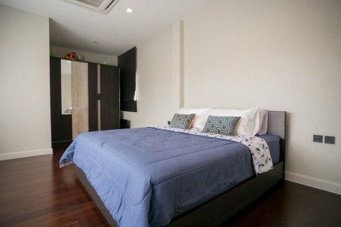 Casa de 3 dormitorios en Bangkok, Tailandia № 168200 - foto 25