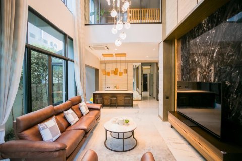 Casa de 3 dormitorios en Bangkok, Tailandia № 168200 - foto 5