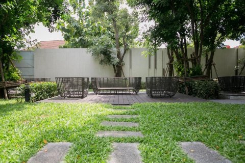 Casa de 3 dormitorios en Bangkok, Tailandia № 168200 - foto 3