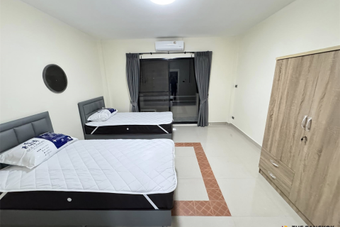 Reihenhaus in Bangkok, Thailand 4 Schlafzimmer № 189534 - Foto 10