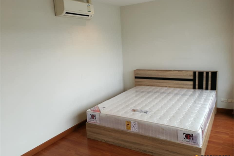 Townhouse in Bangkok, Thailand 3 bedrooms № 189535 - photo 7