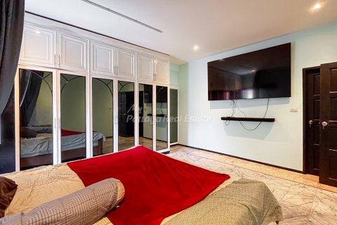 Casa de 1 dormitorio en Bang Lamung, Tailandia № 161086 - foto 29