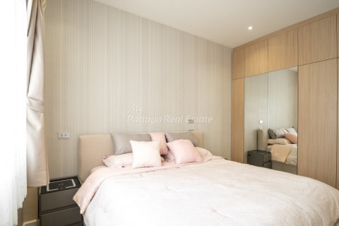 Casa de 4 dormitorios en Bang Lamung, Tailandia № 161088 - foto 18