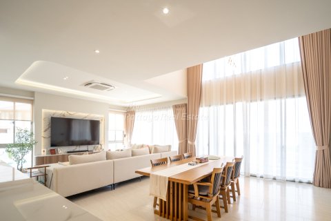 Casa de 4 dormitorios en Bang Lamung, Tailandia № 161088 - foto 9