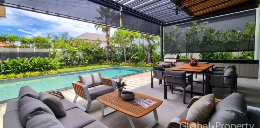 Casa de 5 dormitorios en Pattaya, Tailandia № 146578