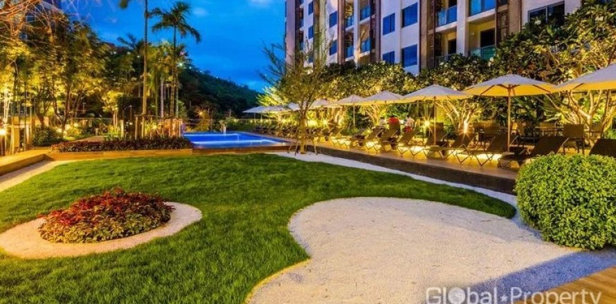 Condominio de 2 dormitorios en Pattaya, Tailandia № 146577