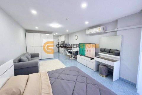 Condominio de 1 dormitorio en Jomtien Beach, Pattaya, Tailandia № 204881 - foto 5