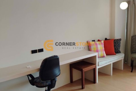 Condominio de 1 dormitorio en Jomtien Beach, Pattaya, Tailandia № 204876 - foto 4