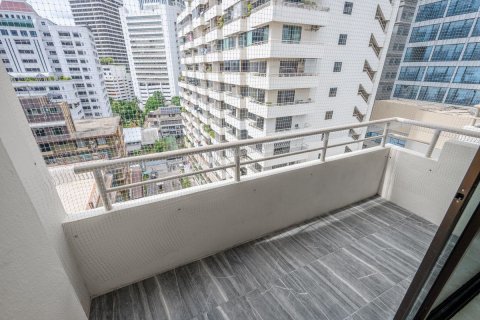 Condominio de 2 dormitorios en Bangkok, Tailandia № 142939 - foto 19