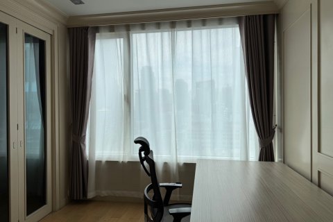 Condominio de 3 dormitorios en Bangkok, Tailandia № 142941 - foto 11
