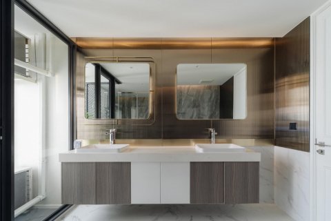 Casa de 3 dormitorios en Bangkok, Tailandia № 142937 - foto 18