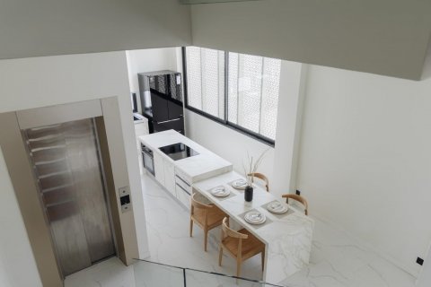 Casa de 3 dormitorios en Bangkok, Tailandia № 142937 - foto 15