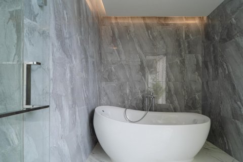 Casa de 3 dormitorios en Bangkok, Tailandia № 142937 - foto 21