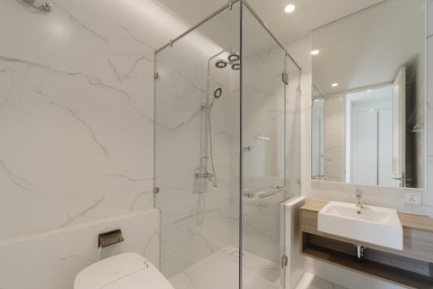 Casa de 3 dormitorios en Bangkok, Tailandia № 142937 - foto 30