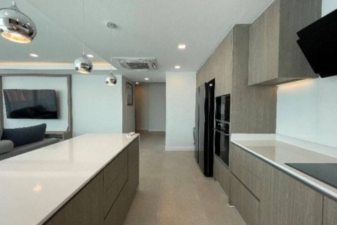 Condominio de 3 dormitorios en Pattaya, Tailandia № 170878 - foto 6