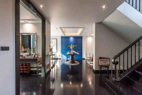 Haus in Bangkok, Thailand 4 Schlafzimmer № 181242 - Foto 7