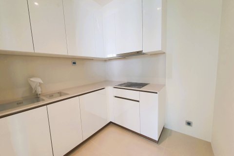 Ático de 3 dormitorios en Bangkok, Tailandia № 181243 - foto 12