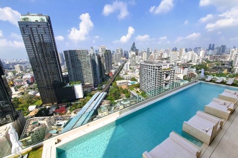 Ático de 3 dormitorios en Bangkok, Tailandia № 181243 - foto 2