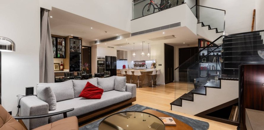 Condo à Bangkok, Thaïlande, 3 chambres № 181245