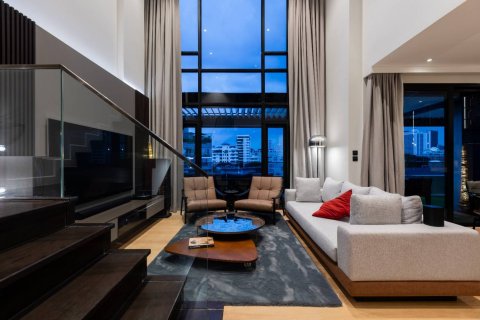 Condo à Bangkok, Thaïlande, 3 chambres № 181245 - photo 9