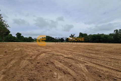 Terreno en Bang Sare, Tailandia № 53831 - foto 2