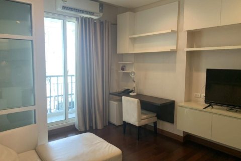 Estudio en el condominio en Watthana, Bangkok, Tailandia № 167824 - foto 3